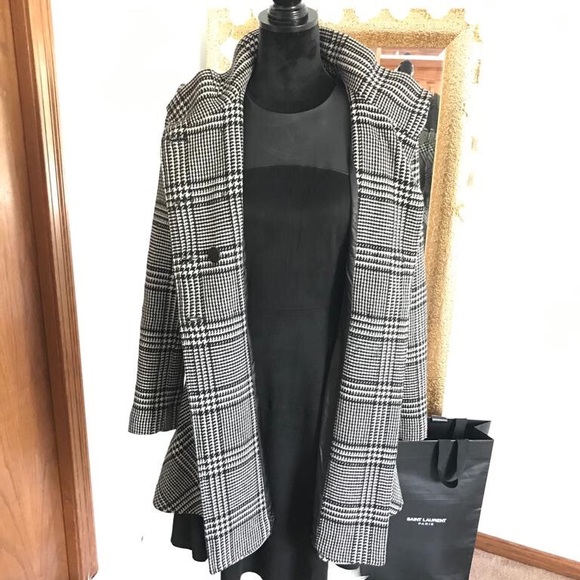 Gues Coat Black and White - Picture 12 of 16